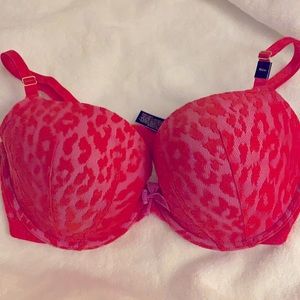 NWT Victoria Secret 36DD bra!